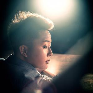 中国的亚洲人拳交
